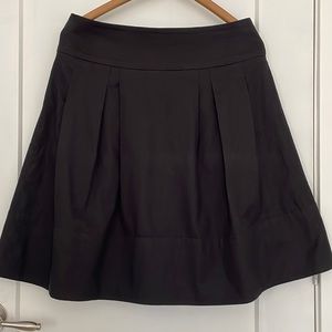 Vince Box Pleat Skirt Size 10 Black